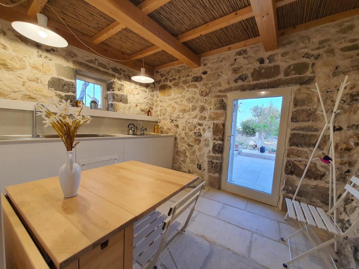 Apartamento La Nicchia-Trullo Corigliano dʼOtranto Exterior foto