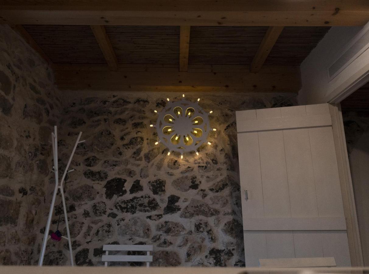 Apartamento La Nicchia-Trullo Corigliano dʼOtranto Exterior foto